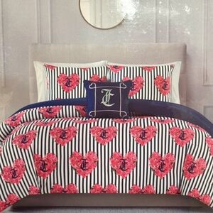Juicy Couture Queen Striped Heart Floral Bedding Set